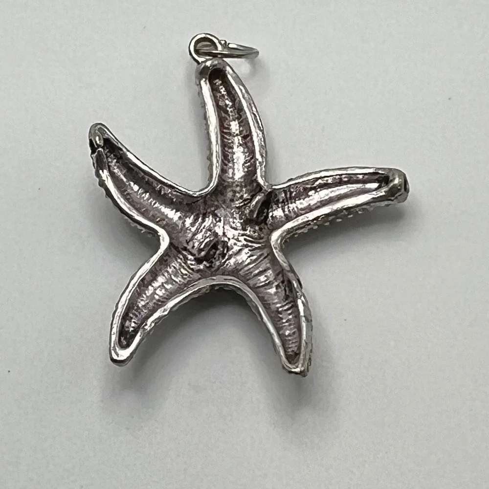 Vintage Starfish Pendant Silver Tone Raised Textured Beach Ocean Sea Star